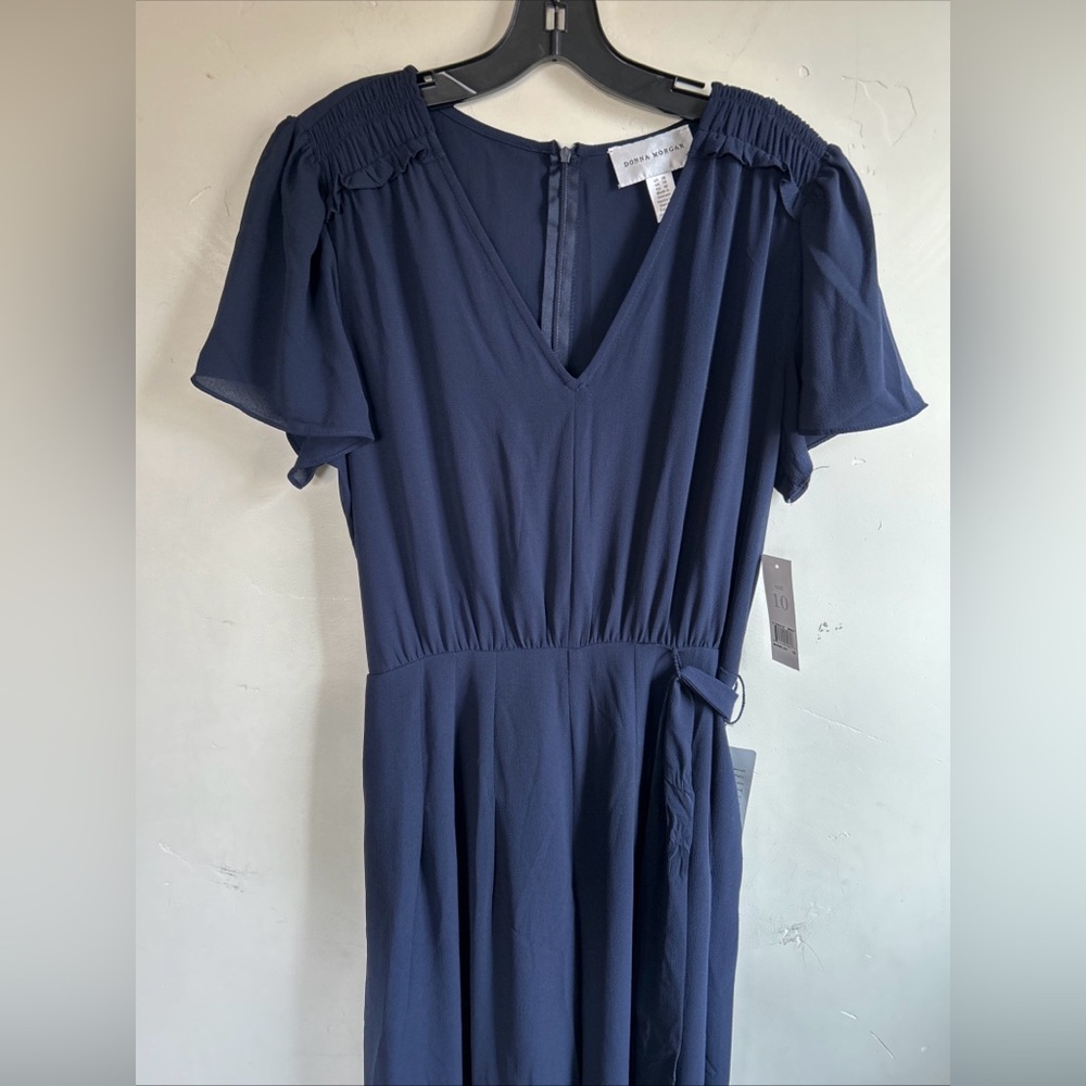 NEW Donna Morgan Crepe jumpsuit 10 wide leg cropped V-neck tie lightweight blue - Picture 2 of 15